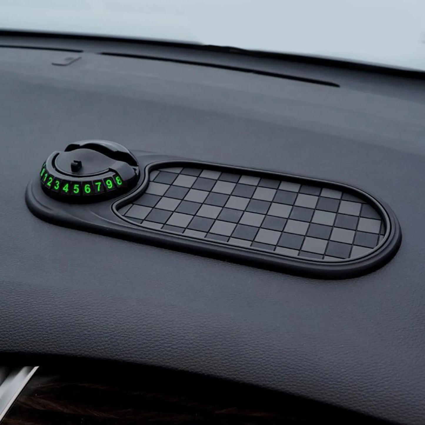 Car Anti-slip Mat Phone Holder 360-degree Rotation Car Dashboard Mat with Phone Holder for Anti-slip Wear Resistant for Safe