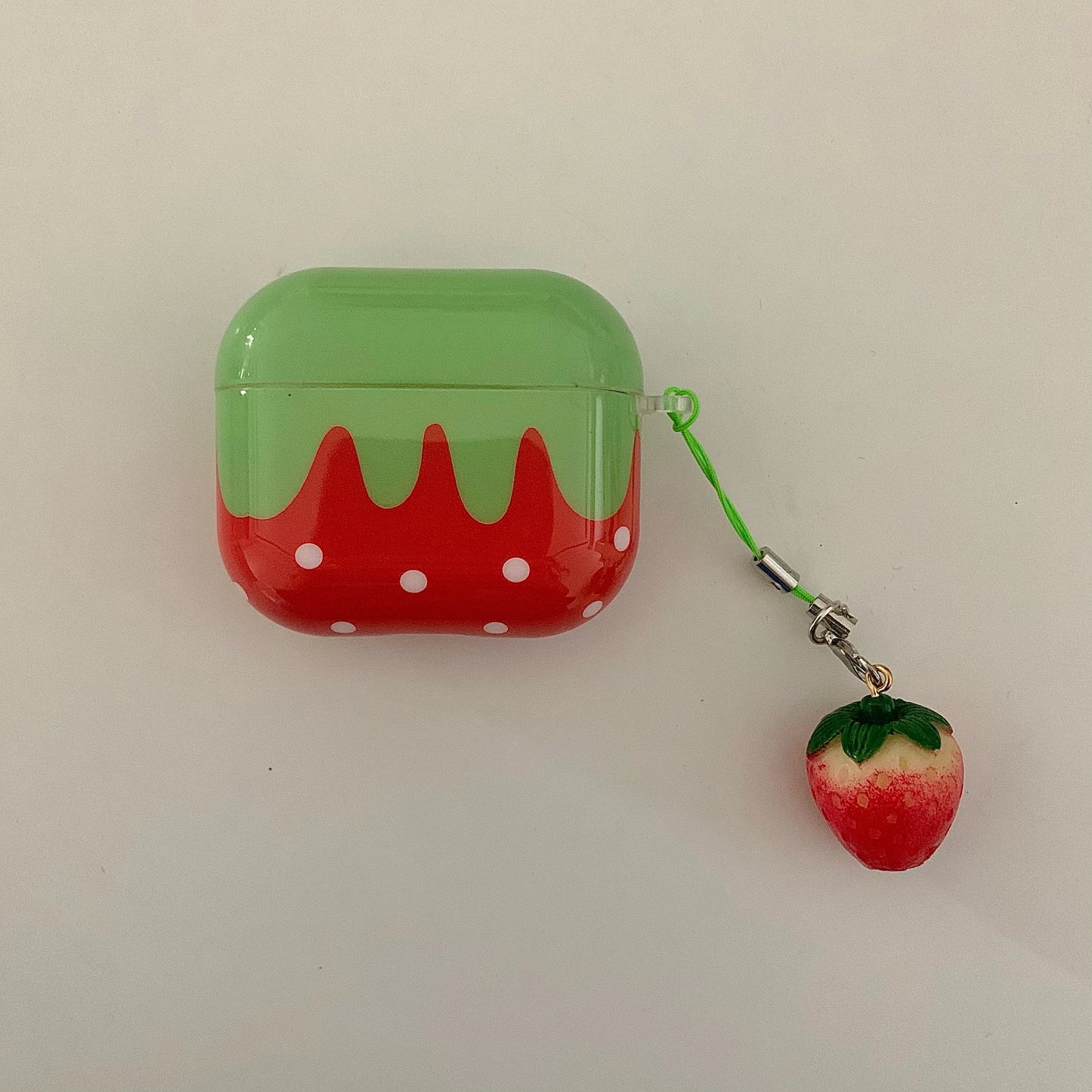 Cute Lovely White Polka Point Red Strawberry Glossy Shockproof Protective Cover Case For AirPods 4 3 Pro 2 1 with Charm Pendant
