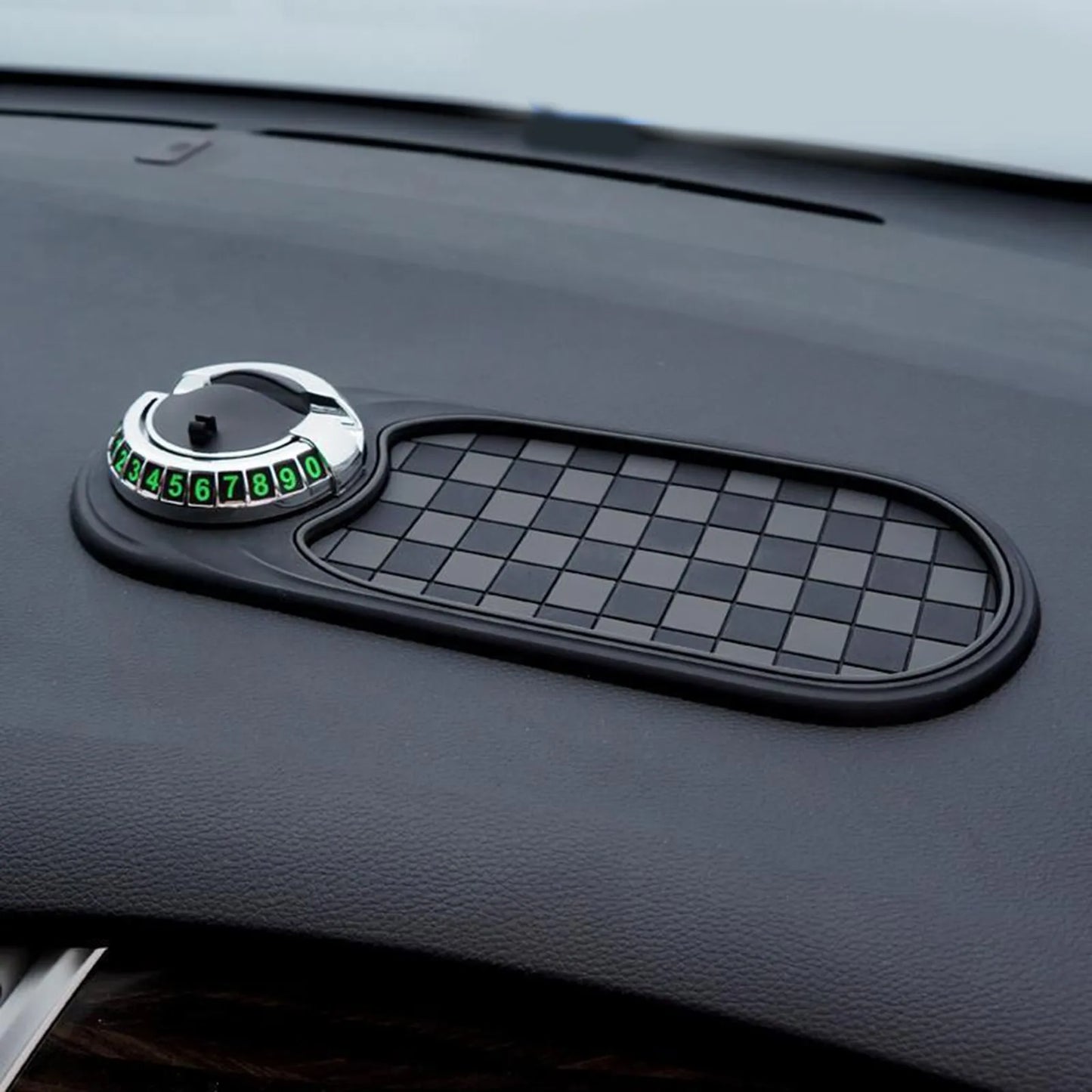 Car Anti-slip Mat Phone Holder 360-degree Rotation Car Dashboard Mat with Phone Holder for Anti-slip Wear Resistant for Safe